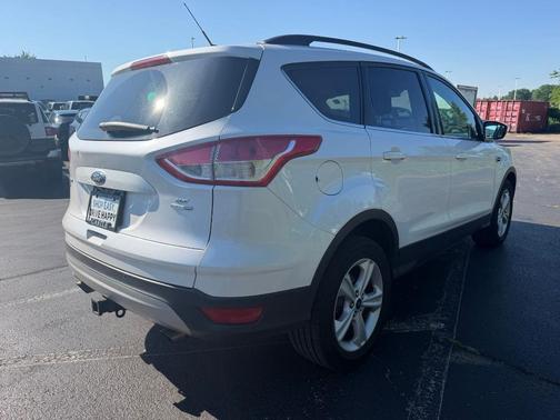 White 2016 Ford Escape SE