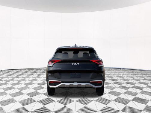 2025 Kia Sportage Hybrid LX