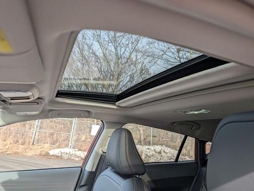 Sun Blaze Pearl 2025 Subaru Crosstrek Limited