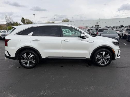 Snow White Pearl 2023 Kia Sorento Plug-In Hybrid SX Prestige