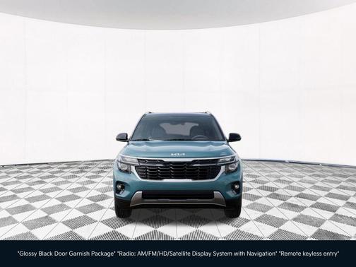 Pluton Blue/Black Roof 2026 Kia Seltos S