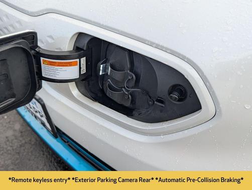 Snow White Pearl 2022 Kia Niro EV EX