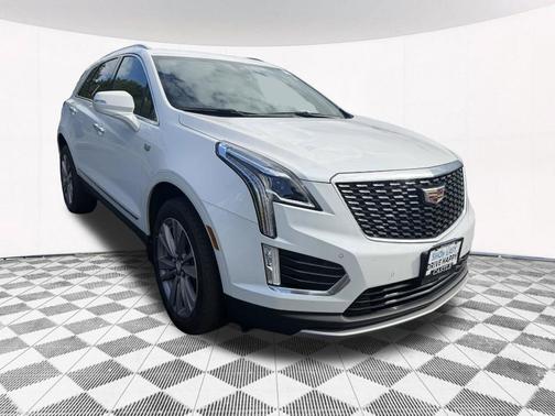 Crystal White Tricoat 2024 Cadillac XT5 Premium Luxury