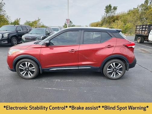 2019 Nissan Kicks SR