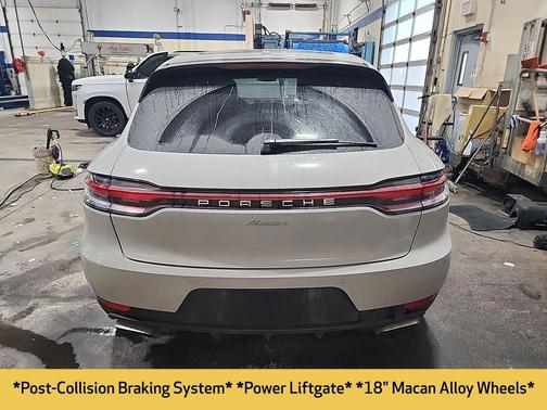 2021 Porsche Macan Base