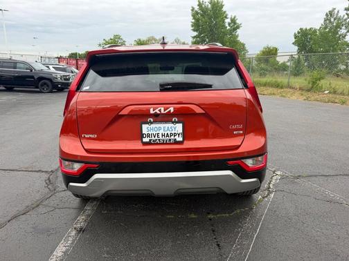 Fire Orange 2023 Kia Niro Touring