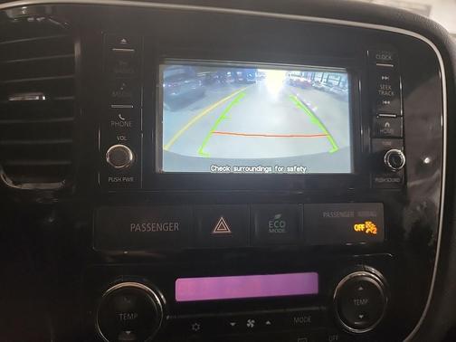 2017 Mitsubishi Outlander ES