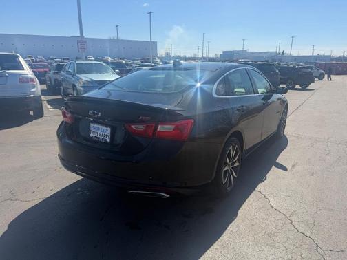 Mosaic Black Metallic 2021 Chevrolet Malibu FWD RS