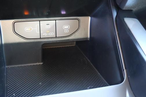 2025 Kia Sorento LX