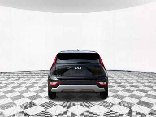 Aurora Black Pearl 2026 Kia Niro LX