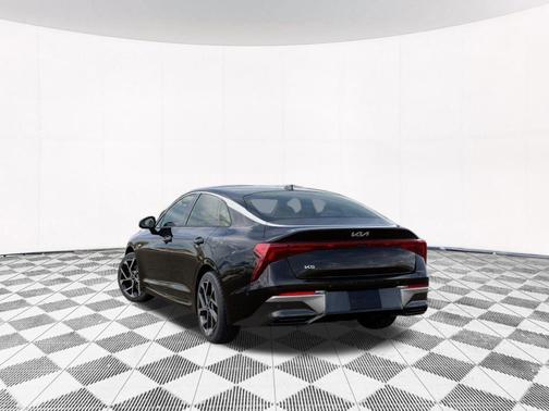 2025 Kia K5 EX