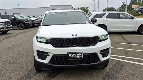 2022 Jeep Grand Cherokee Altitude
