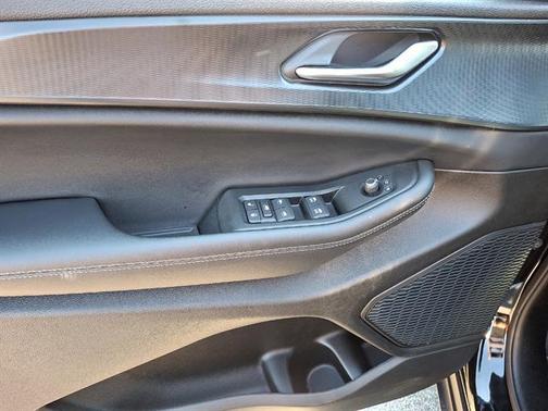 Diamond Black 2025 Jeep Grand Cherokee L Laredo