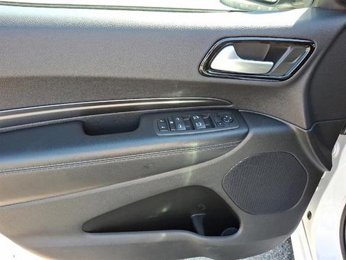 White Knuckle 2022 Dodge Durango SXT