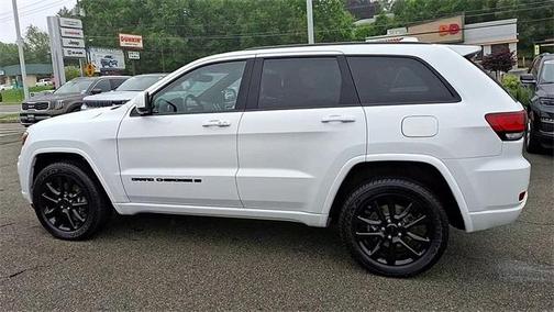 2022 Jeep Grand Cherokee WK Laredo