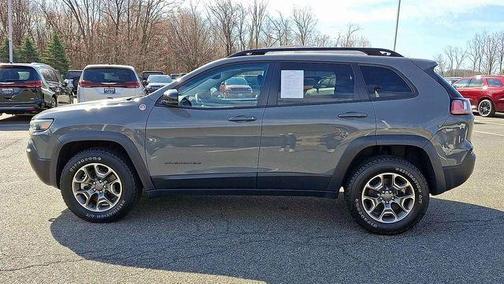 Gray 2022 Jeep Cherokee Trailhawk