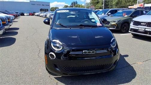 2024 FIAT 500e Base