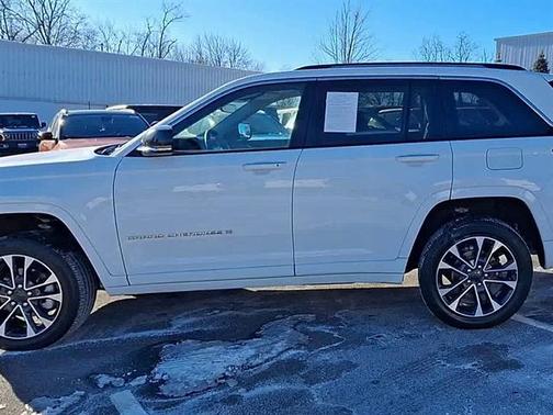 2023 Jeep Grand Cherokee Overland