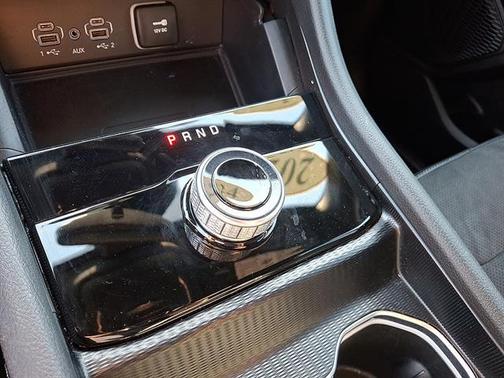 Diamond Black 2024 Jeep Grand Cherokee Laredo