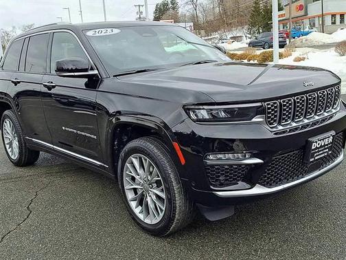 2023 Jeep Grand Cherokee Summit