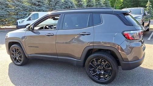 2022 Jeep Compass Altitude