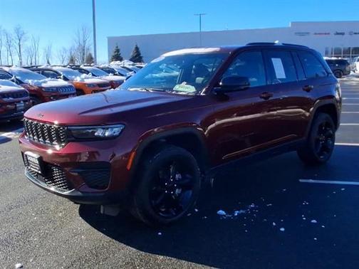 2024 Jeep Grand Cherokee Laredo