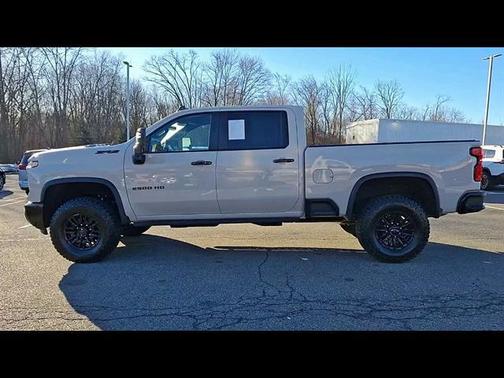 2026 Chevrolet Silverado 2500 ZR2