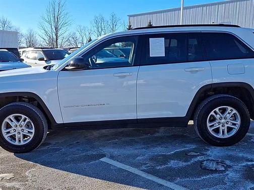 2024 Jeep Grand Cherokee Laredo