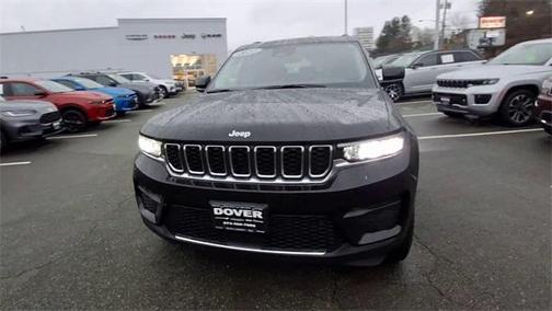 2022 Jeep Grand Cherokee Laredo