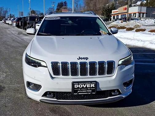 2019 Jeep Cherokee Overland
