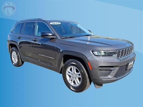 Metallic 2023 Jeep Grand Cherokee Laredo