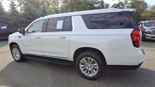 2022 GMC Yukon XL SLT
