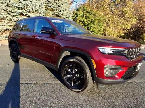 2024 Jeep Grand Cherokee Laredo