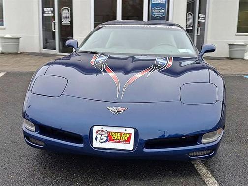 2004 Chevrolet Corvette Base