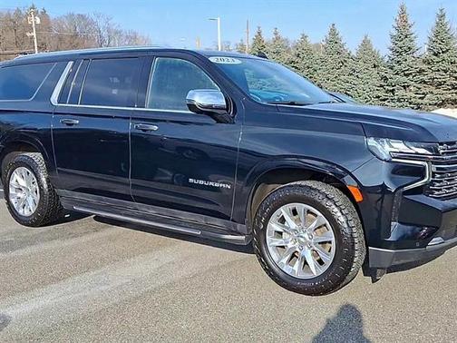2023 Chevrolet Suburban Premier