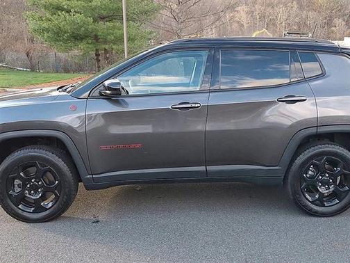 2023 Jeep Compass Trailhawk
