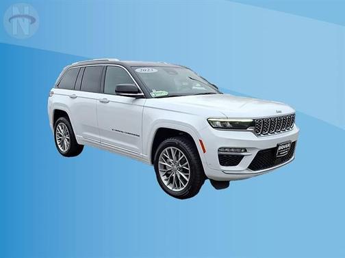 Bright White Clearcoat 2023 Jeep Grand Cherokee Summit