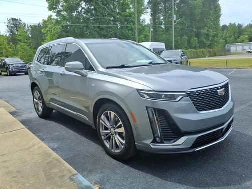 Argent Silver Metallic 2023 Cadillac XT6 Premium Luxury FWD