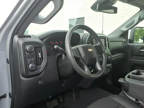 Slate Gray Metallic 2024 Chevrolet Silverado 2500 Custom