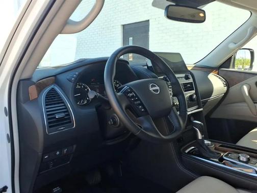 2024 Nissan Armada SL 4WD