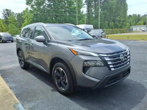 Gun Metallic 2025 Nissan Rogue SV