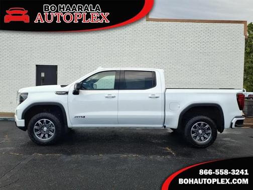 Summit White 2025 GMC Sierra 1500 AT4