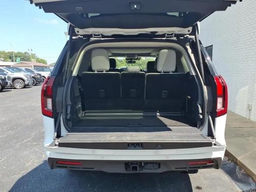 Oxford White 2025 Ford Expedition Active
