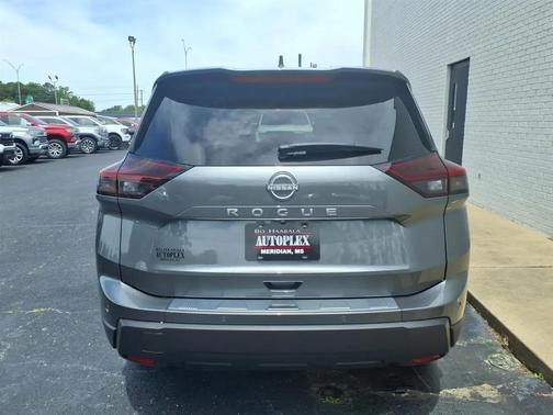 Gun Metallic 2025 Nissan Rogue SV