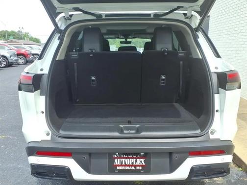 Glacier White 2025 INFINITI QX60 Pure