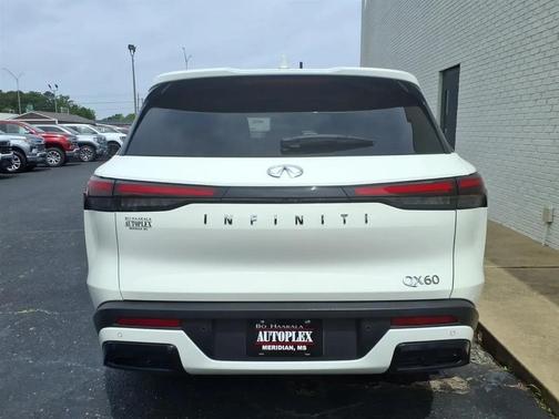 Glacier White 2025 INFINITI QX60 Pure