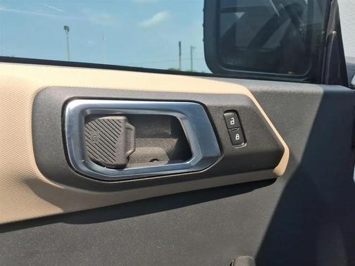 Oxford White 2025 Ford Bronco Big Bend