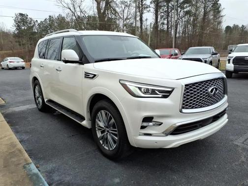 Moonstone White 2024 INFINITI QX80 Luxe