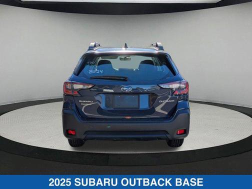 2025 Subaru Outback Base