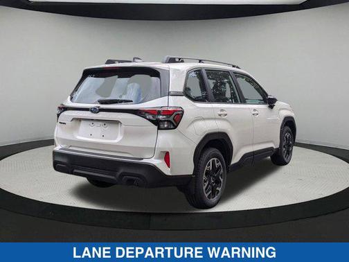 2025 Subaru Forester Base